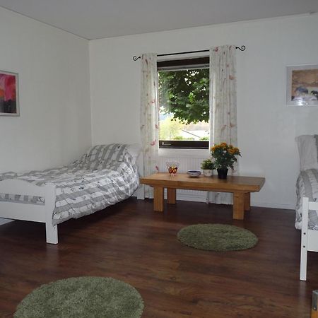 Ekhult Apartments - Ground Floor - Garden And Lake View Ульрисехамн Экстерьер фото