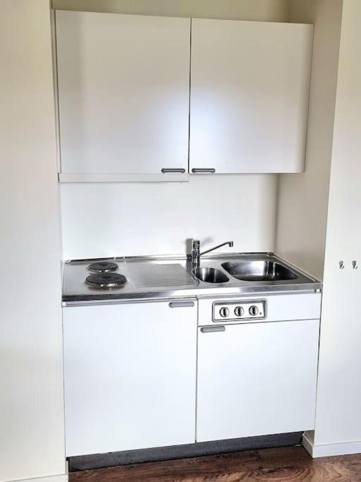 Ekhult Apartments - Ground Floor - Garden And Lake View Ульрисехамн Экстерьер фото