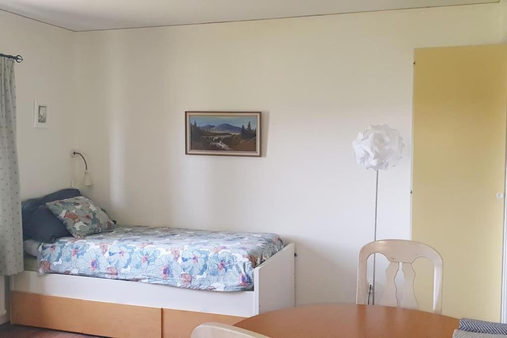 Ekhult Apartments - Ground Floor - Garden And Lake View Ульрисехамн Экстерьер фото
